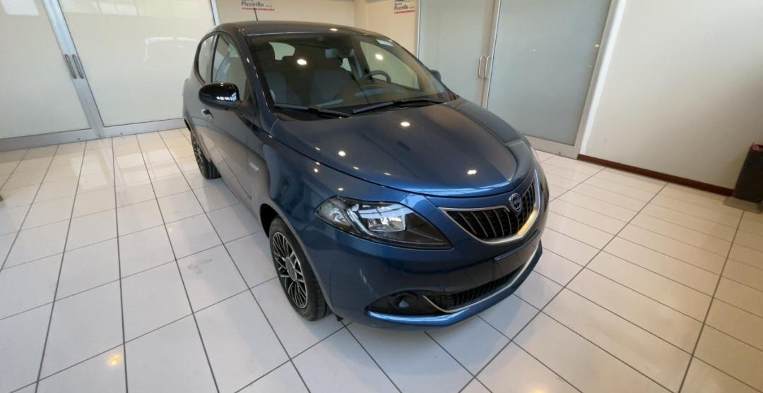 Lancia Ypsilon 1.2 69 CV 5 porte GPL Gold