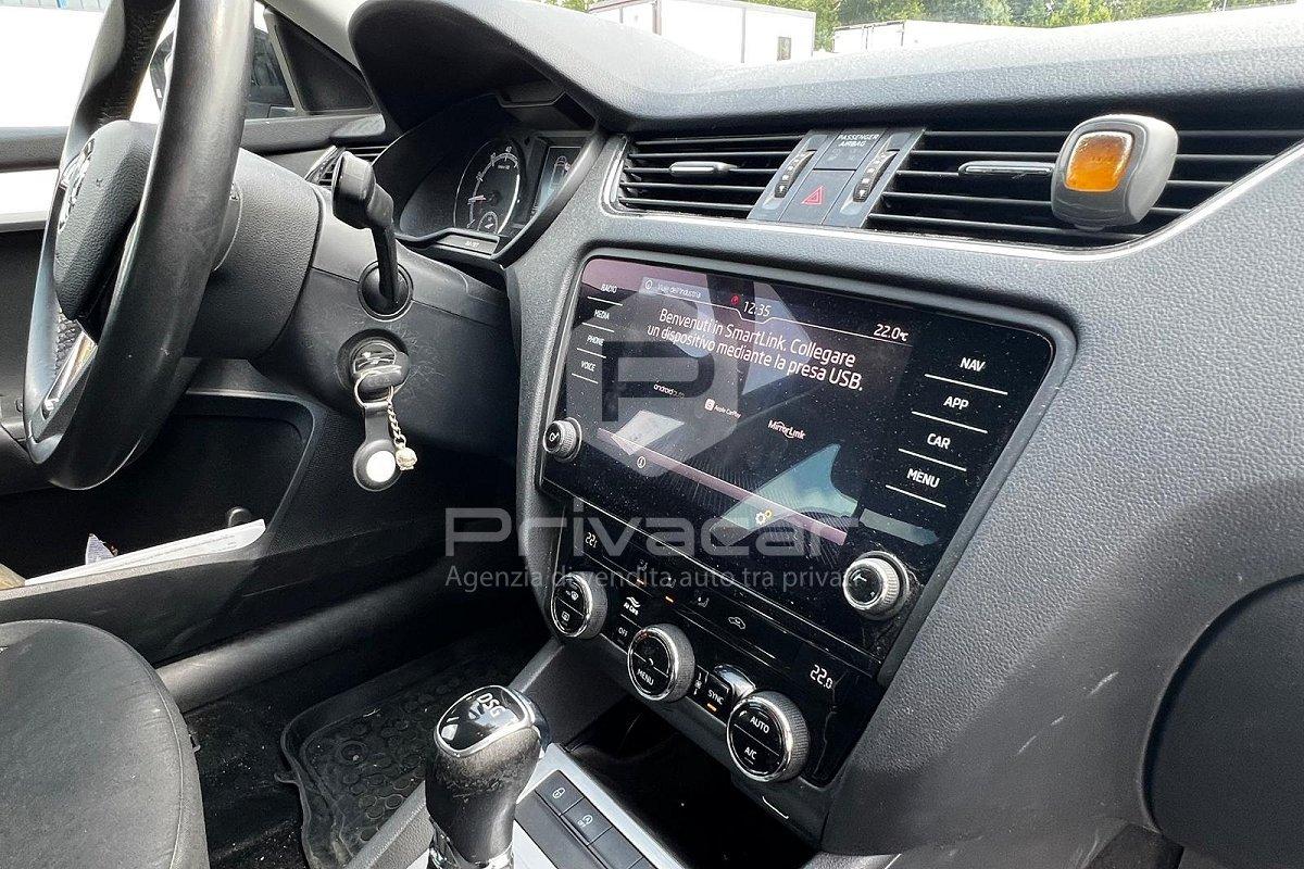 SKODA Octavia 1.5 DSG Wagon Ambition G-Tec