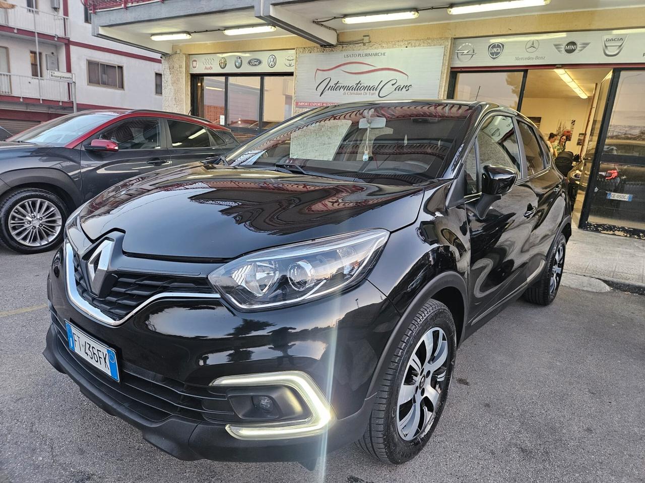 Renault Captur 1.5dci 66kw 90cv FULL NEOPATENTATI