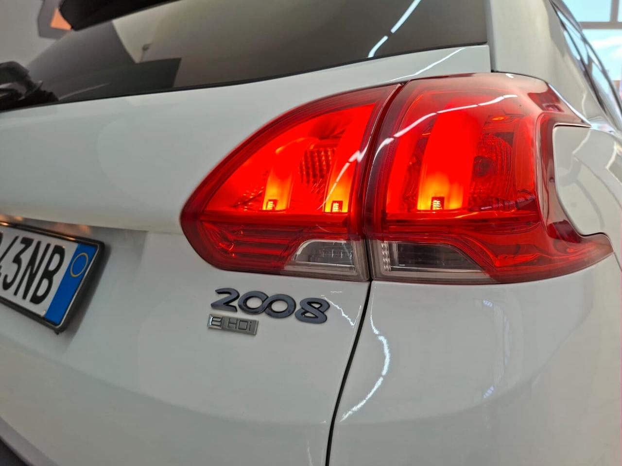 Peugeot 2008 1.6 e-HDi 115cv Allure 2014