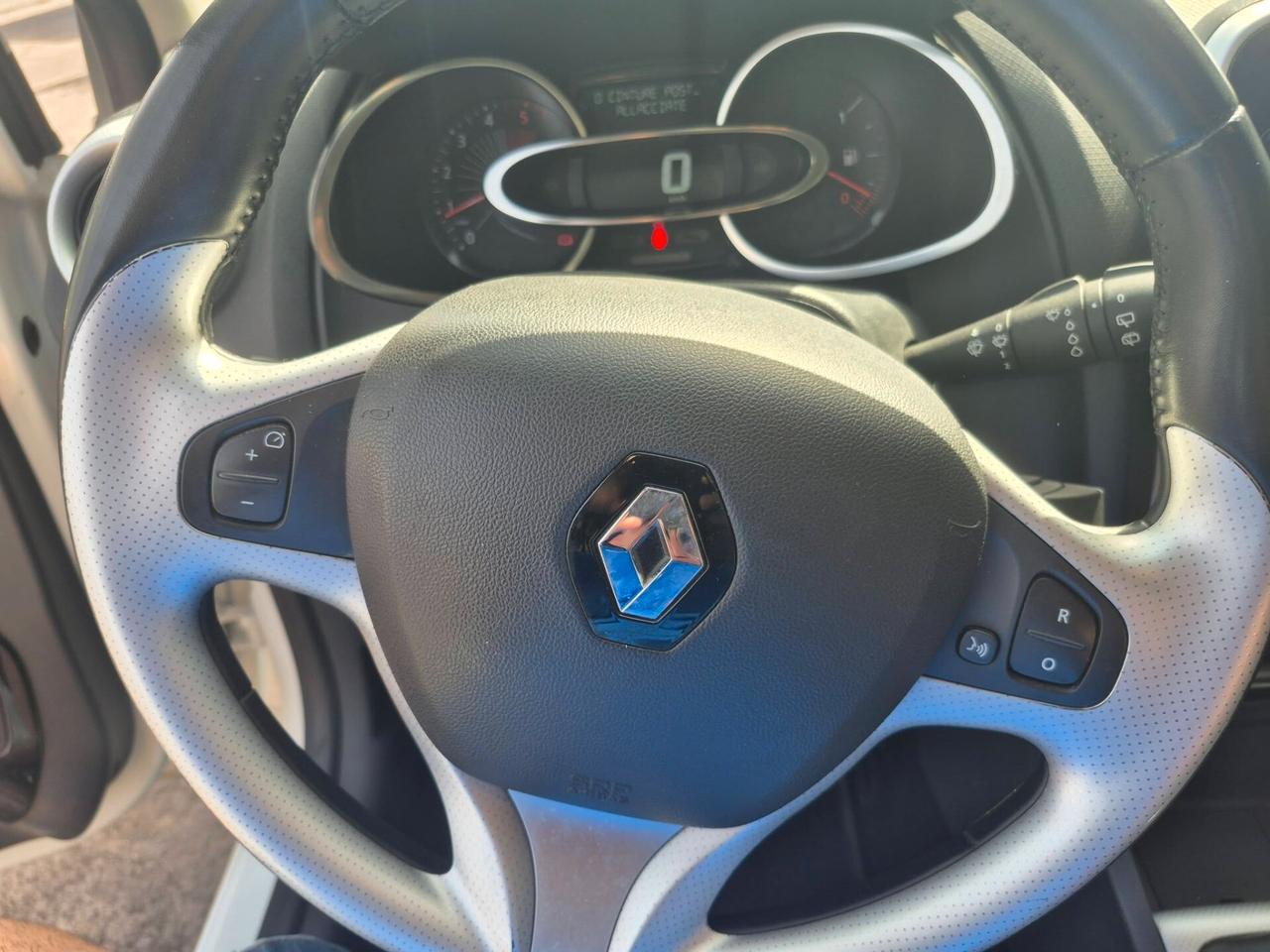 Renault Clio dCi 8V 75 CV Start&Stop 5 porte Energy Duel
