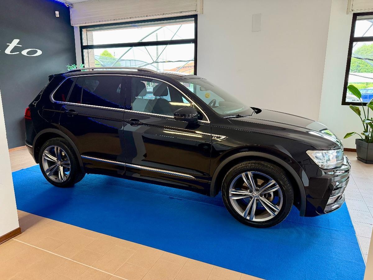 VOLKSWAGEN - Tiguan - 2.0 TDI 150CV SCR DSG R-Line