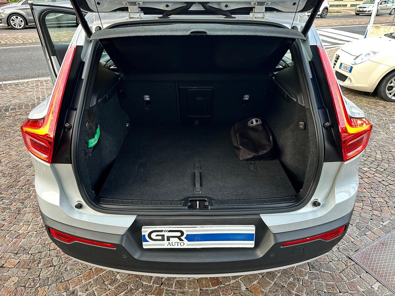 Volvo XC40 T3 Geartronic Momentum Core -km Certificati