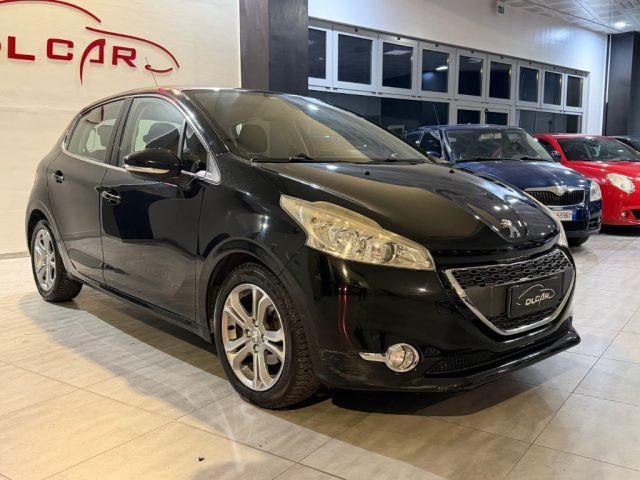 PEUGEOT 208 1.4 8V HDi 68CV 5P. Allure