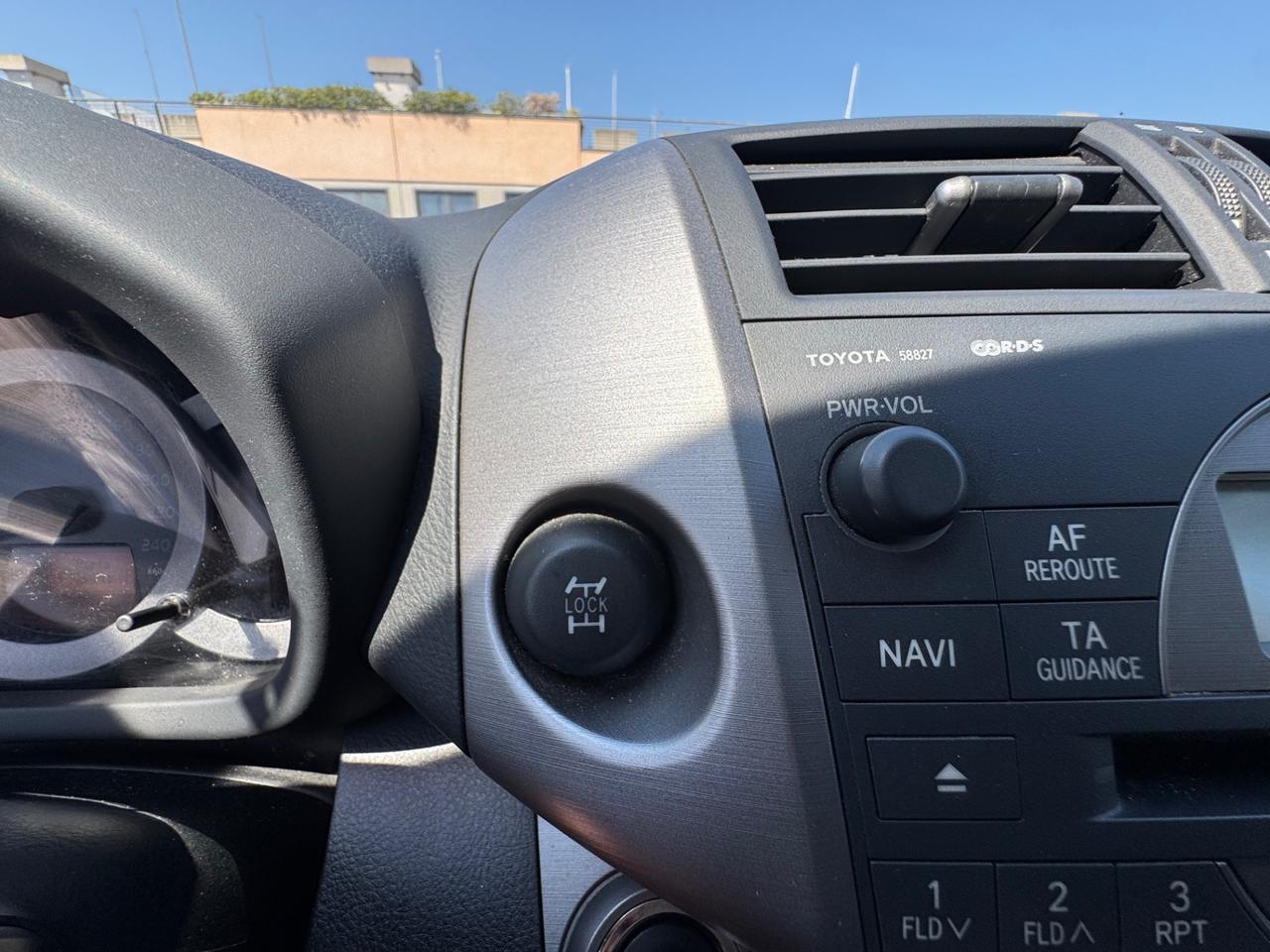 TOYOTA RAV 4 2.2D4-D 177 CV LUXURY 12 MESI DI GARANZIA