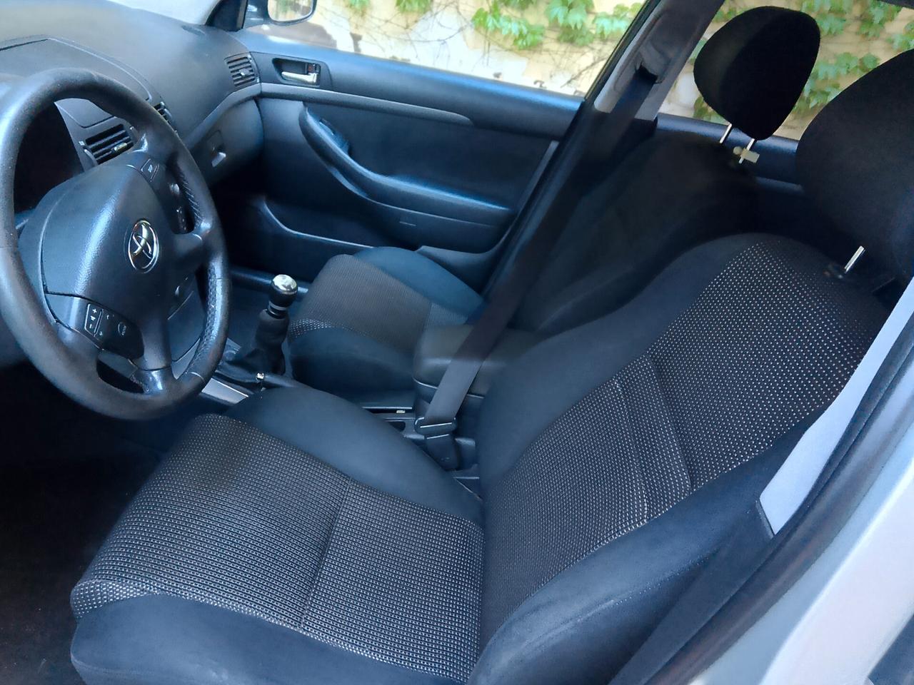 Toyota Avensis 2.2 D-4D 16V Station Wagon