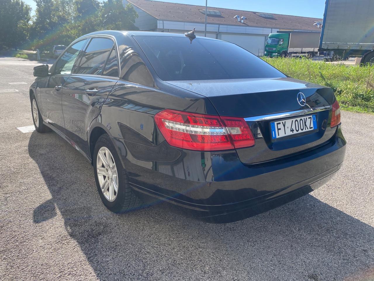 Mercedes-benz E 200 220 CDI BlueEFFICIENCY Executive