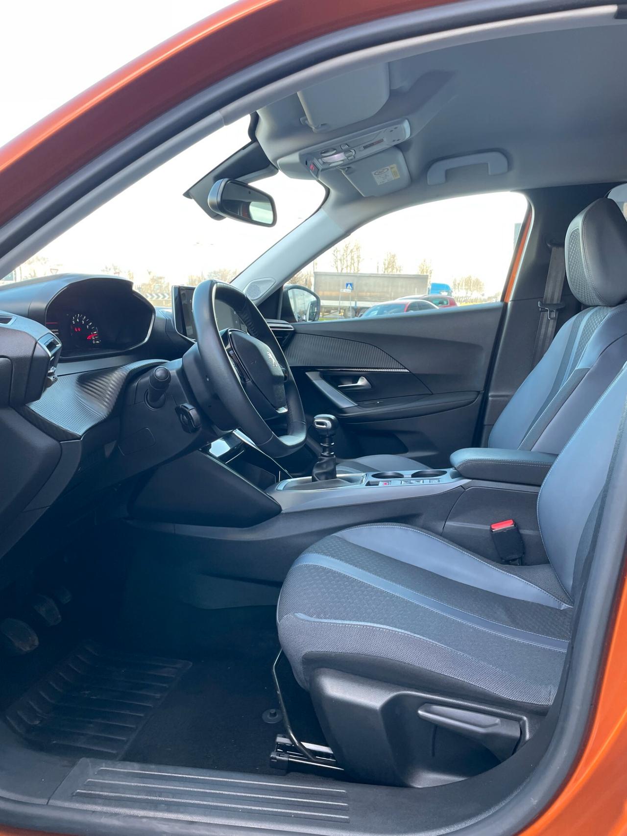 Peugeot 2008 Benzina Neopatentati