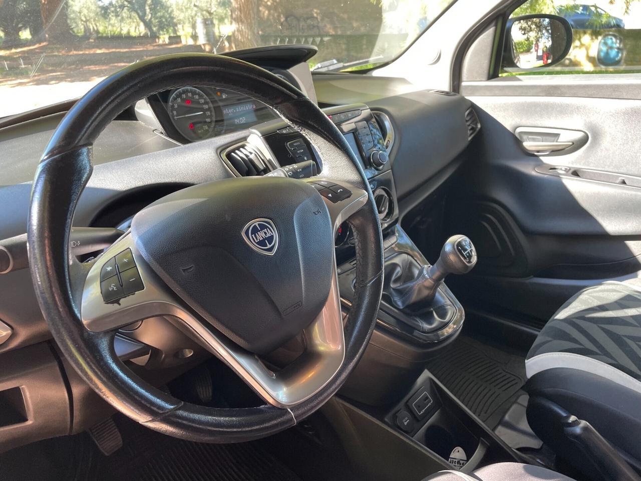 Lancia Ypsilon 1.3 MJT 16V 95 CV 5 porte S&S Gold