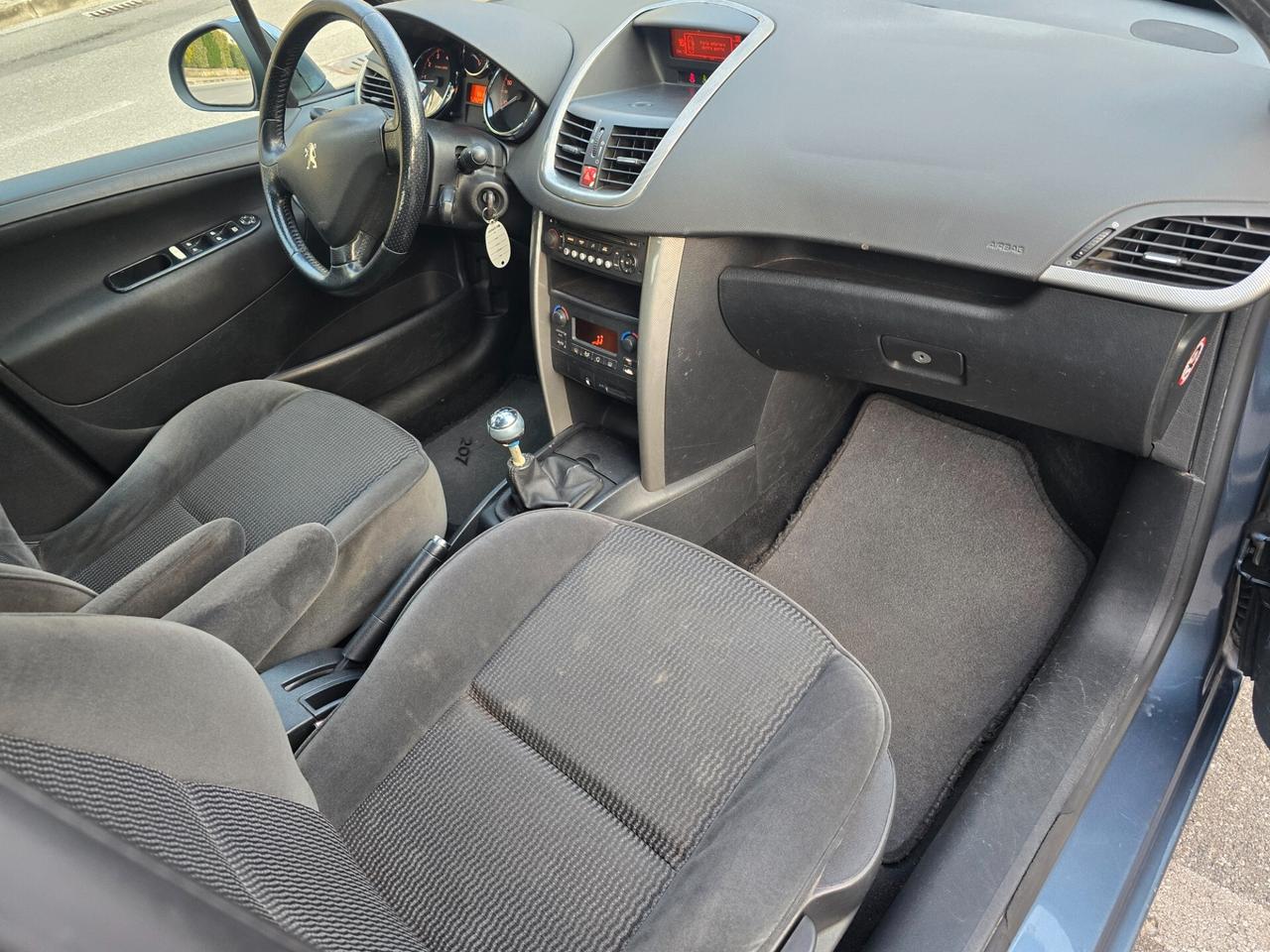 PEUGEOT 207 1.4 "OK PER NEOPATENTATI"