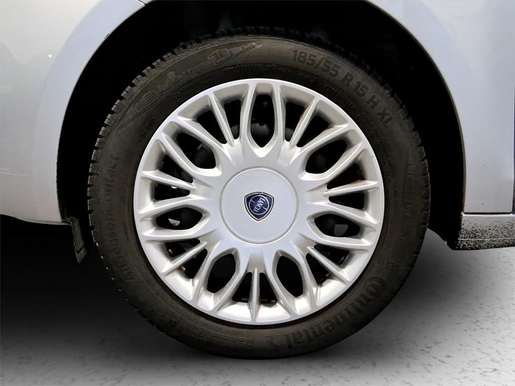 Lancia Ypsilon 1.2 Gold 69cv