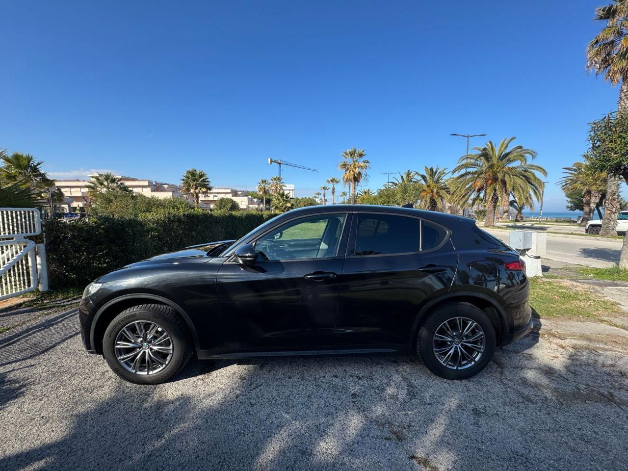 Alfa Romeo Stelvio 2.2 t Business Q4 210cv auto