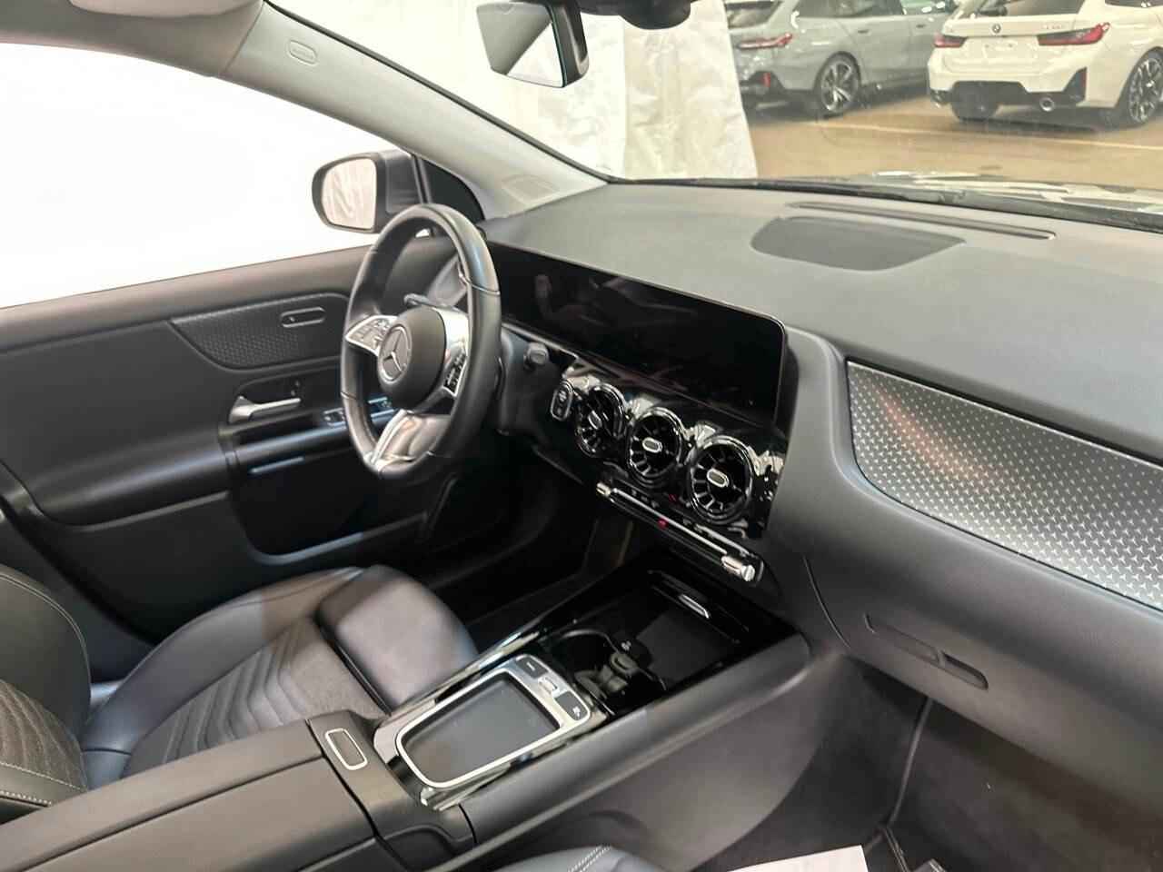 Mercedes-Benz GLA 180 GLA 180 d 8G-DCT (mod. 2025) NAVI + CAMERA + PELLE + LED