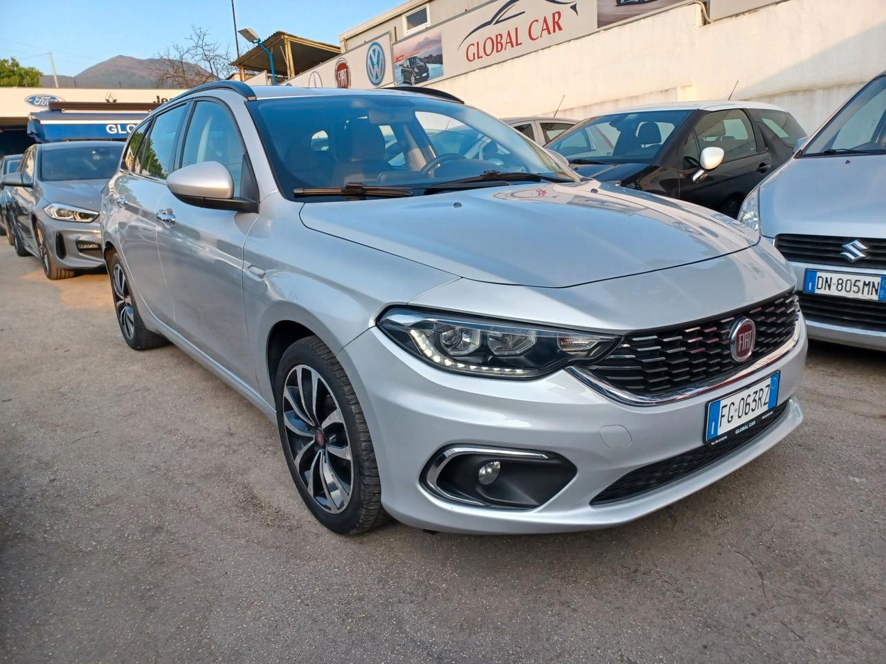 Fiat Tipo 1.6 M.Jet 120 cv SW Lounge PARI NUOVO