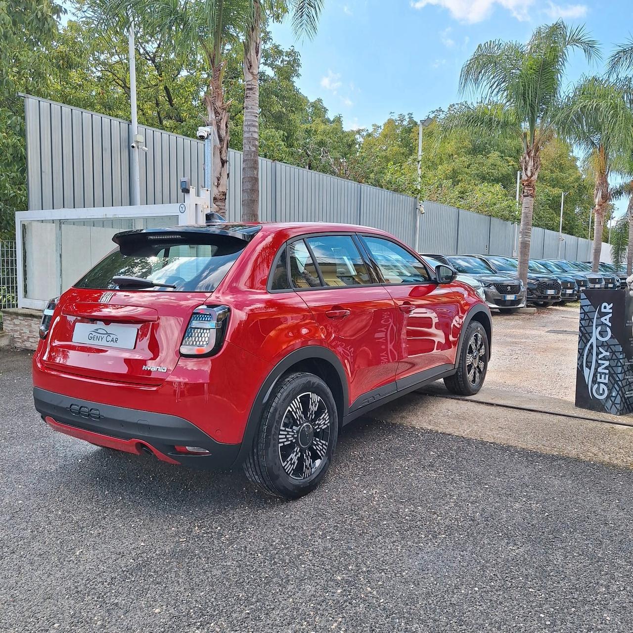 Fiat 600 Hybrid Serie Speciale Icon 110 CV DCT MHEV