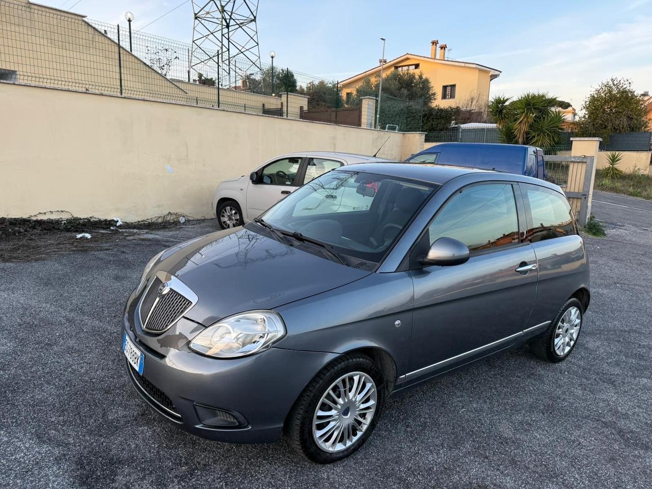 Lancia Ypsilon 1.2 69 CV Unyca
