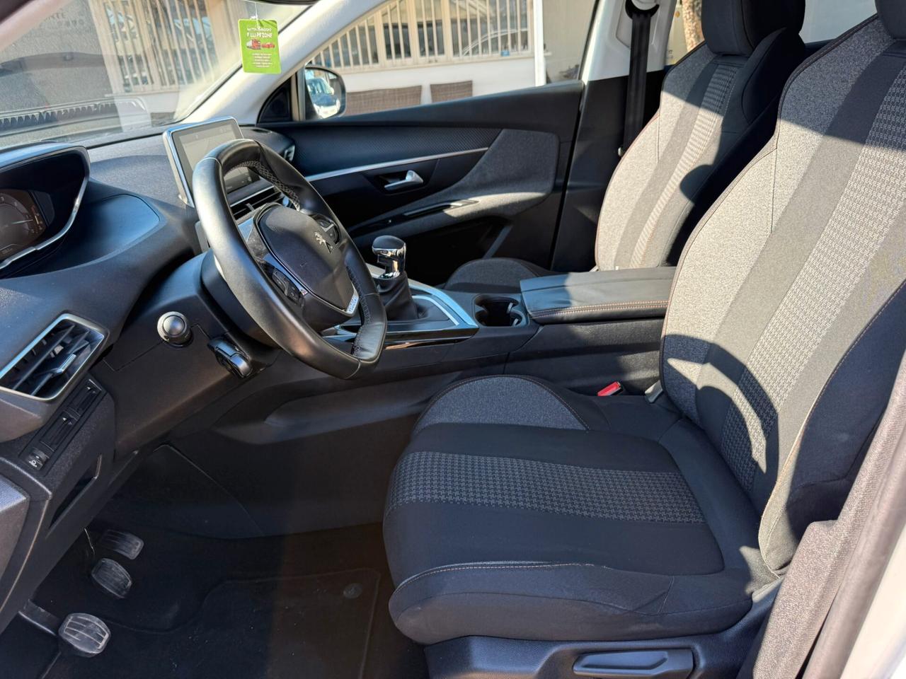 Peugeot 3008 BlueHDi 120 S&S EAT6 Active