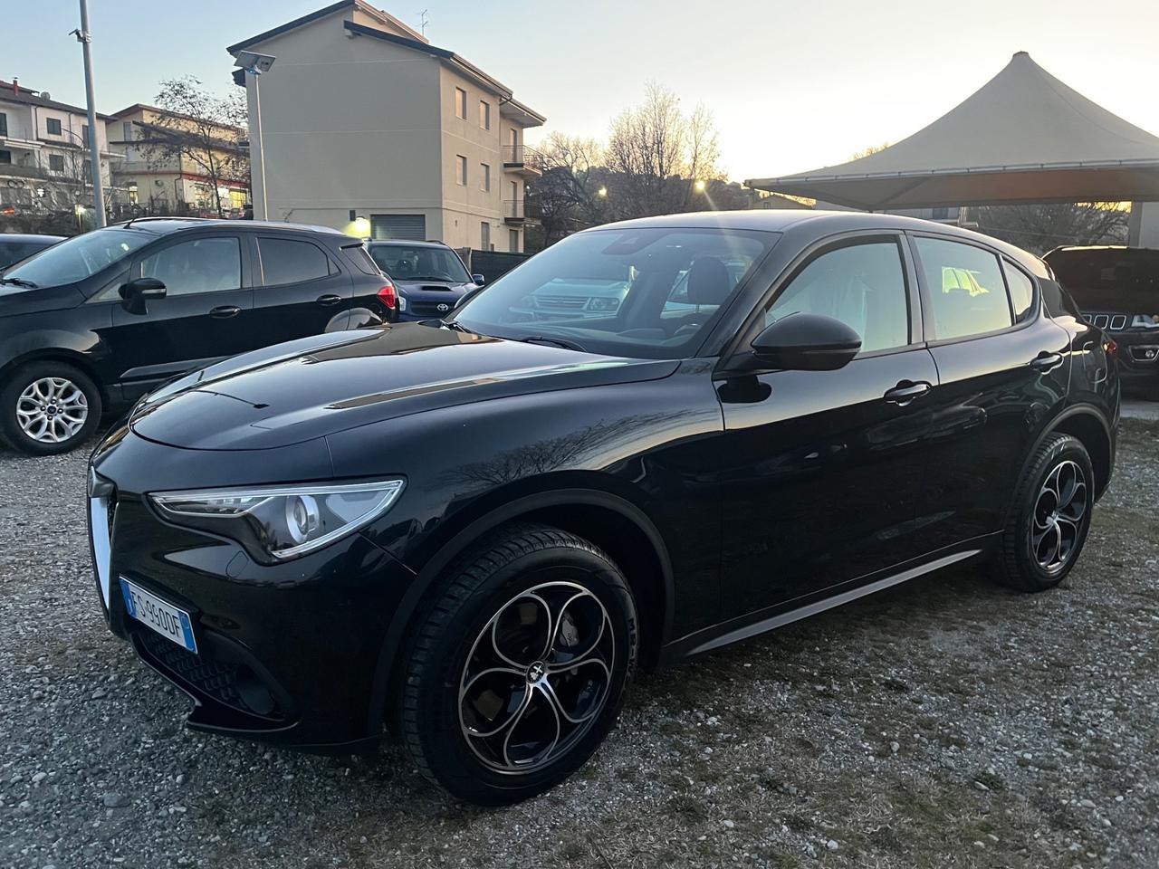 Alfa Romeo Stelvio 2.2 Turbodiesel 210 CV AT8 Q4 Super
