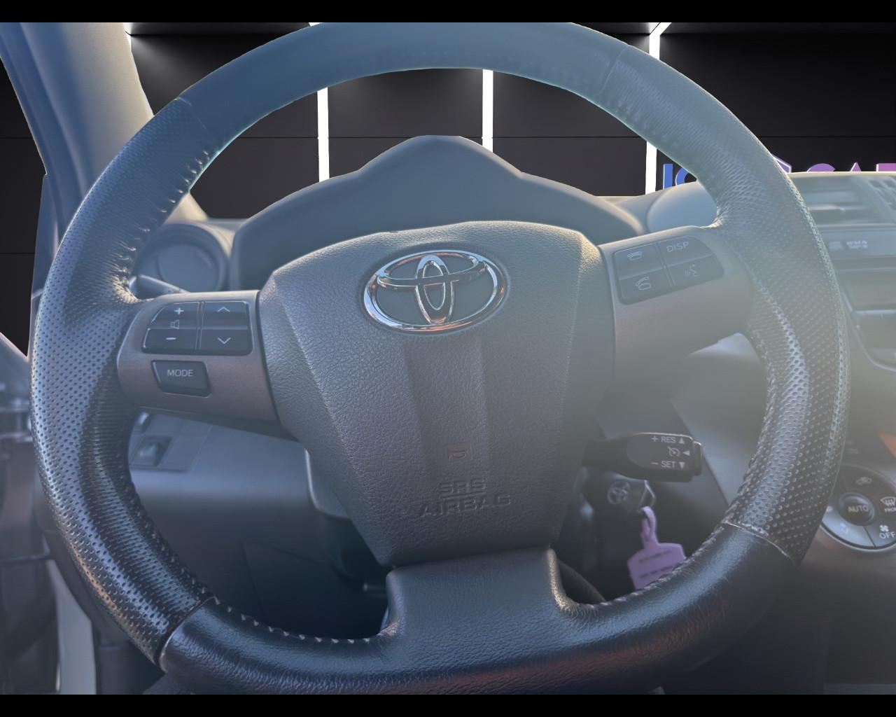 TOYOTA RAV4 Crossover 2.2 D-4D 150 CV DPF Exclusive