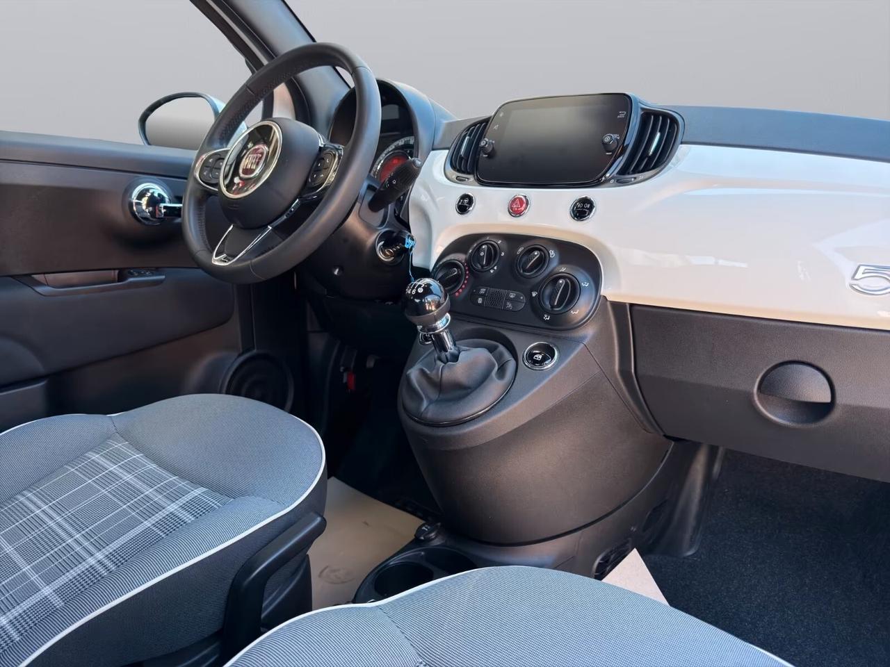 Fiat 500 Hybrid 1.0 da 70cv CarPlay - Prezzo Reale