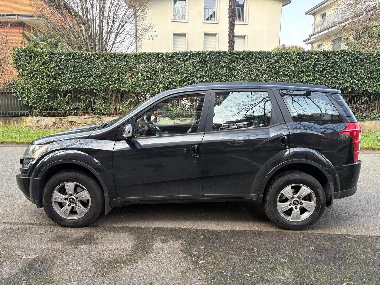 Mahindra XUV500 2.2 16V AWD W6 7 POSTI