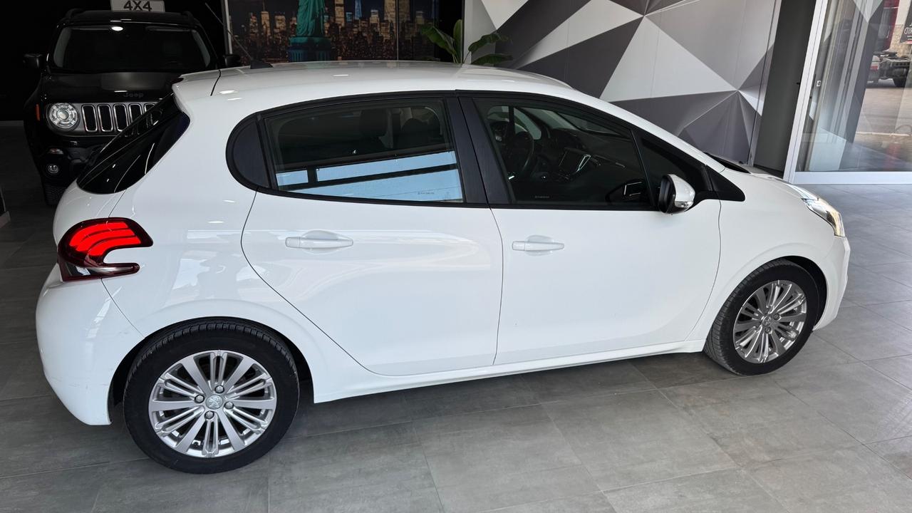 Peugeot 208 BlueHDi 75 5 porte Allure-2019