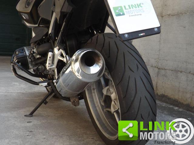 BMW R 1200 R anno 2008 con valigie laterali BMW originali