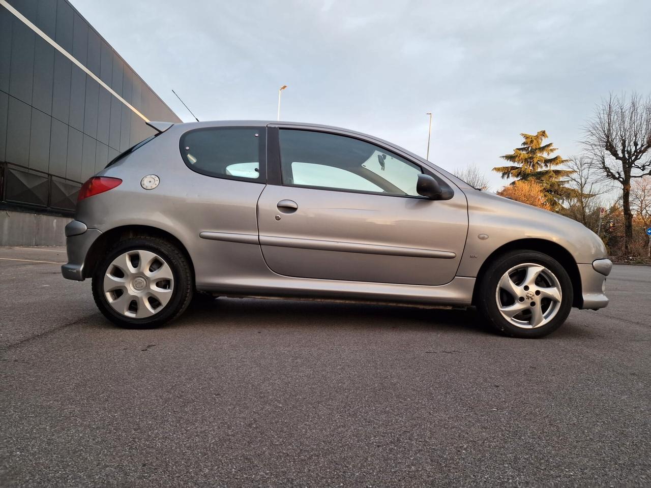 Peugeot 206 1.4 16V 3p. XS