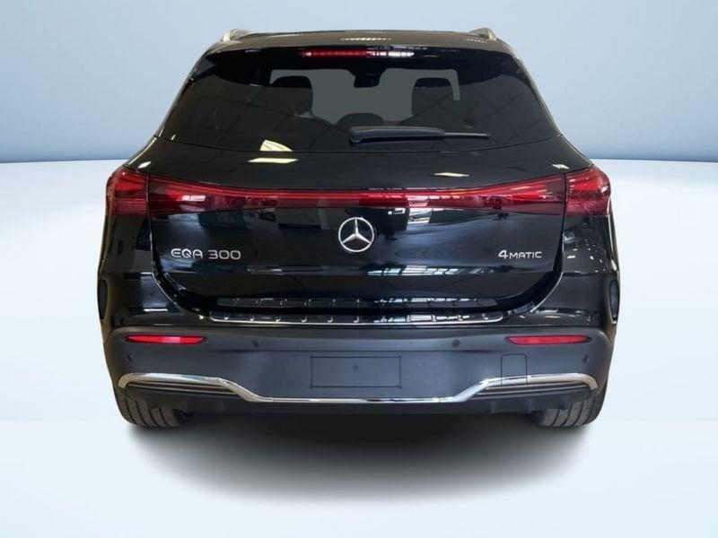 Mercedes-Benz EQA 300 4MATIC AMG Line Advanced