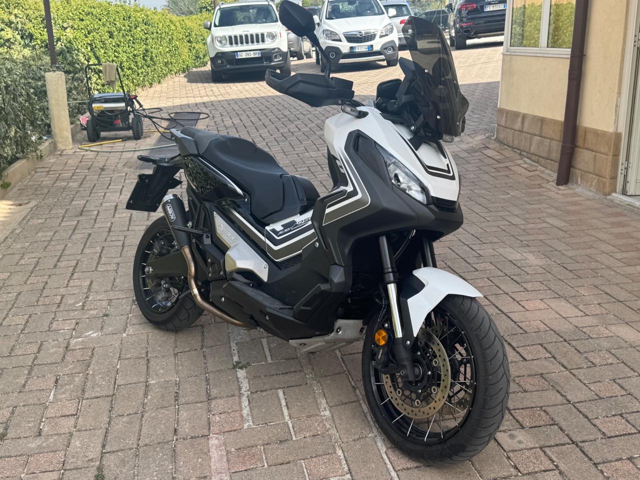 Honda X-ADV 750