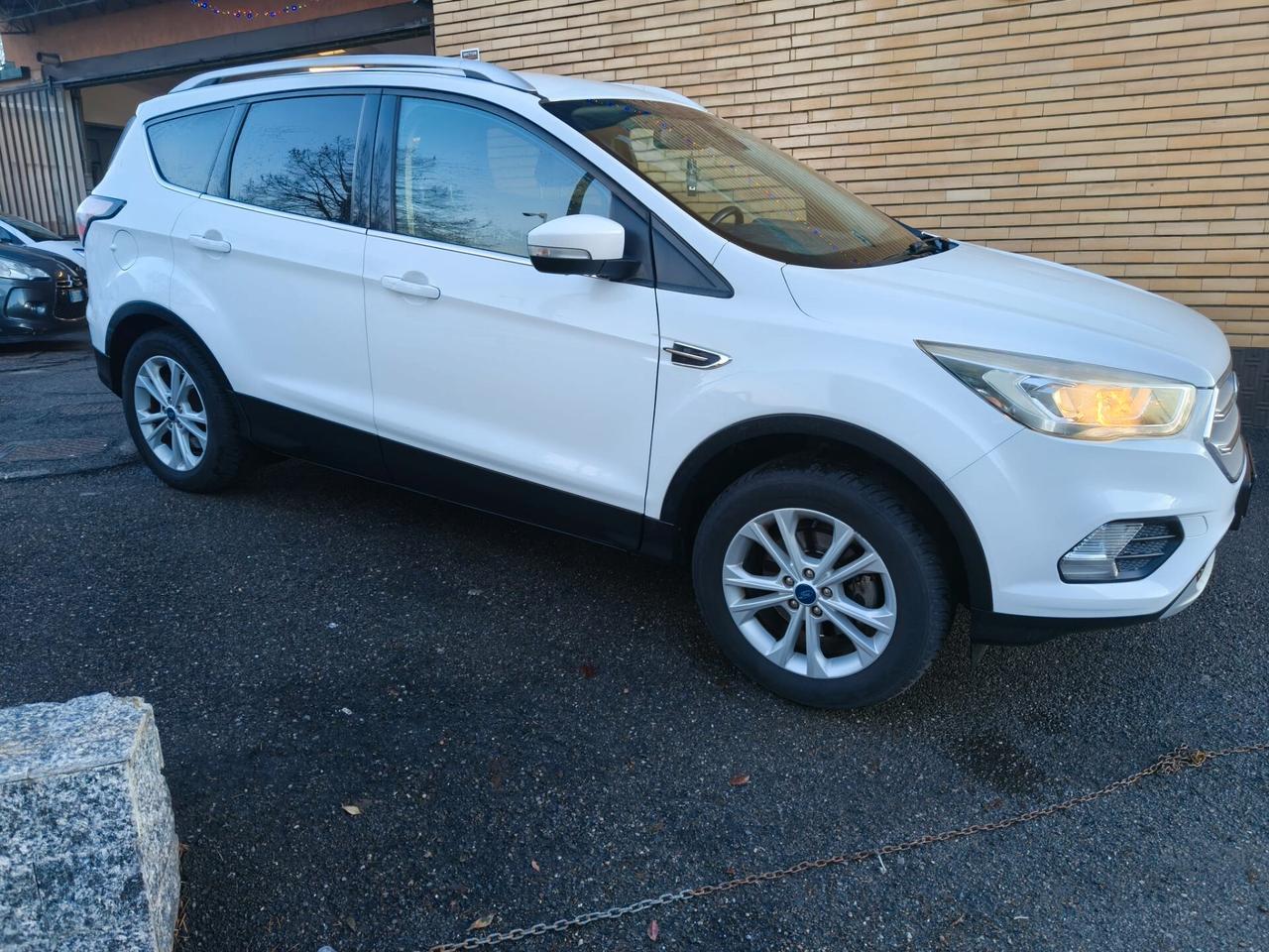 Ford Kuga 1.5 EcoBoost 120 CV S&S 2WD Titanium