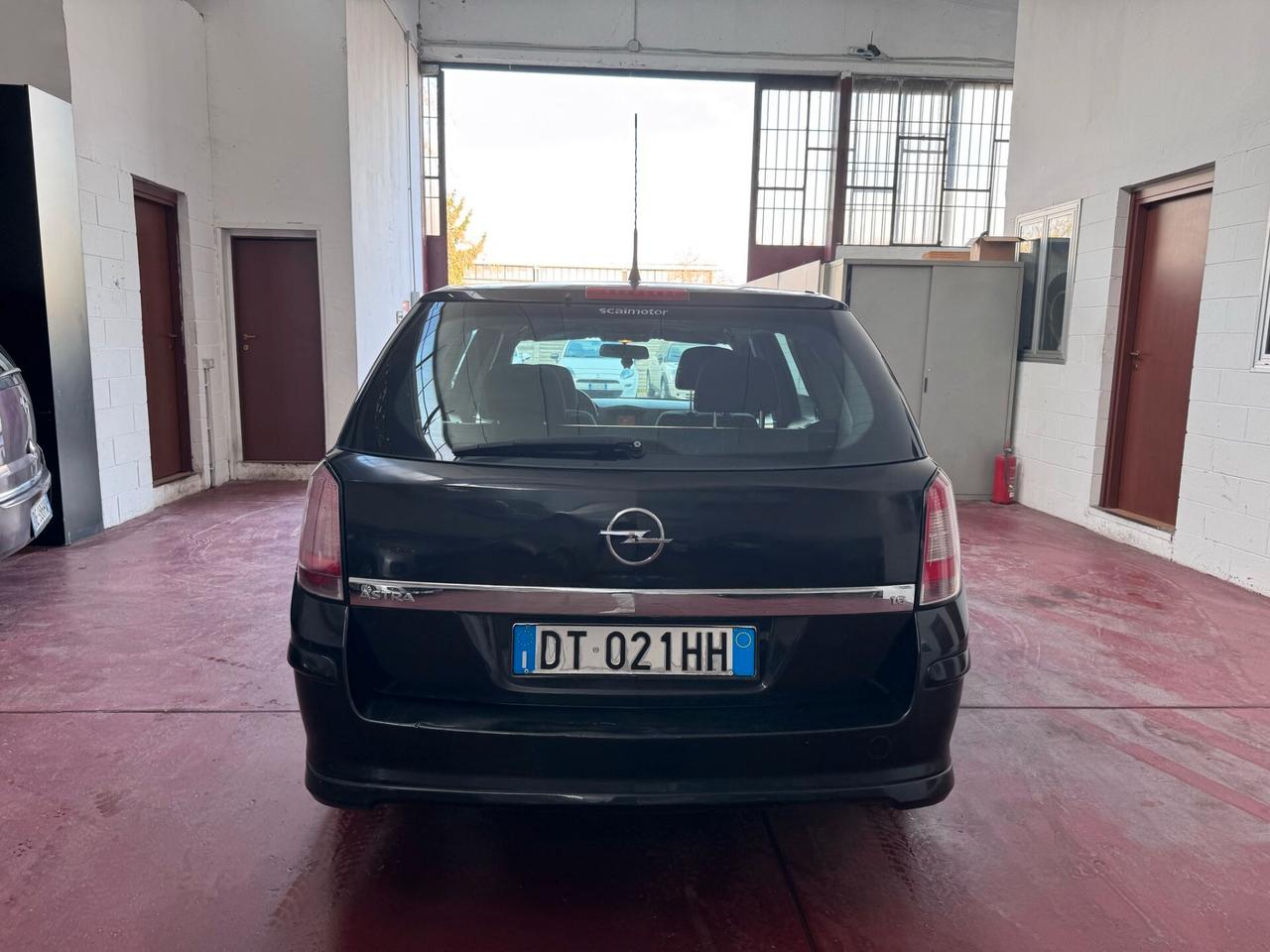 Opel Astra 1.6 16V VVT X COMMERCIANTI