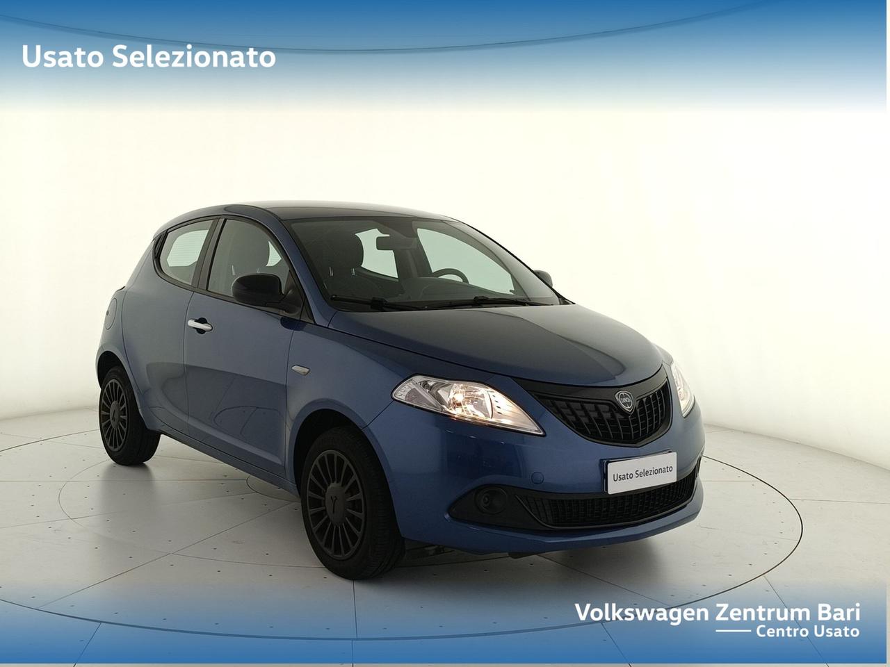 Lancia Ypsilon 1.0 firefly hybrid silver s&s 70cv