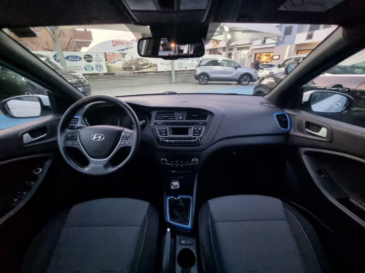 HYUNDAI - i20 - 1.1 CRDi 12V 5p. Style-Tetto Panoramico