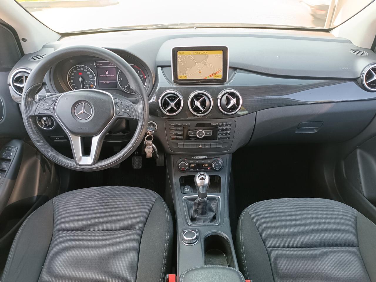 Mercedes-benz B 180 CDI Premium solo 72.000km!