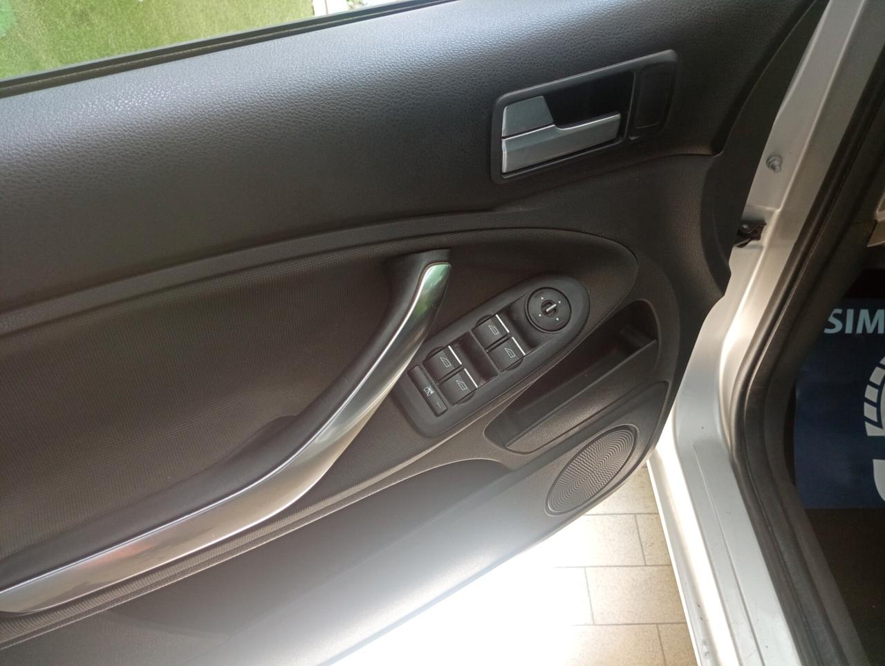 Ford C-Max 1.6 TDCi 110 CV Titanium prov nord