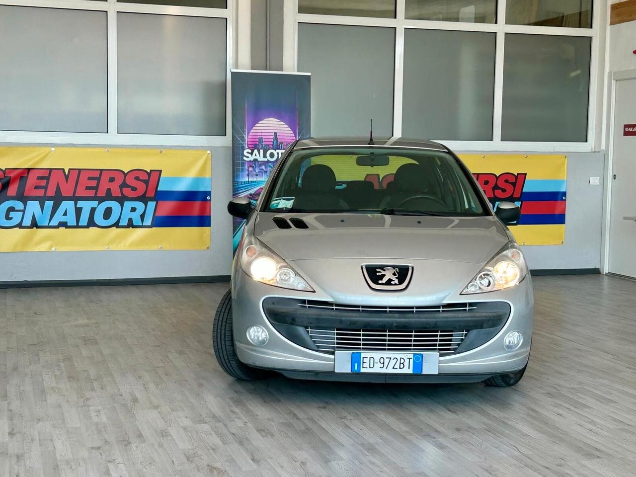 Peugeot 206 *206 PLUS 2010* 90.000KM*DISTRIBUZIONE FATTA* NEOPATENTATI* TAGLIANDO* ONESTA*