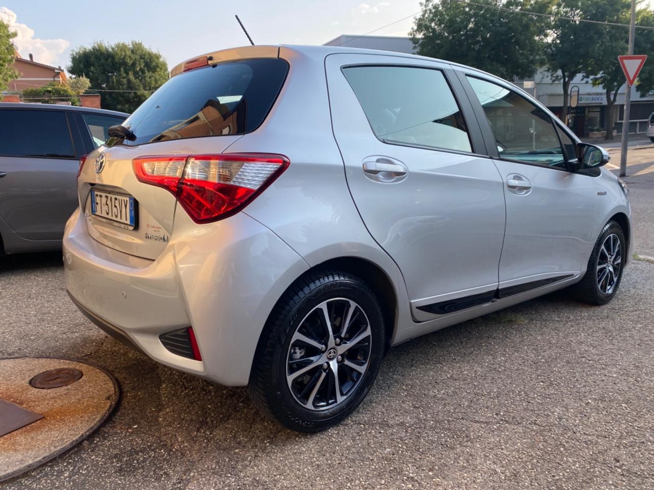 Toyota Yaris 1.5 Hybrid 5 porte Active