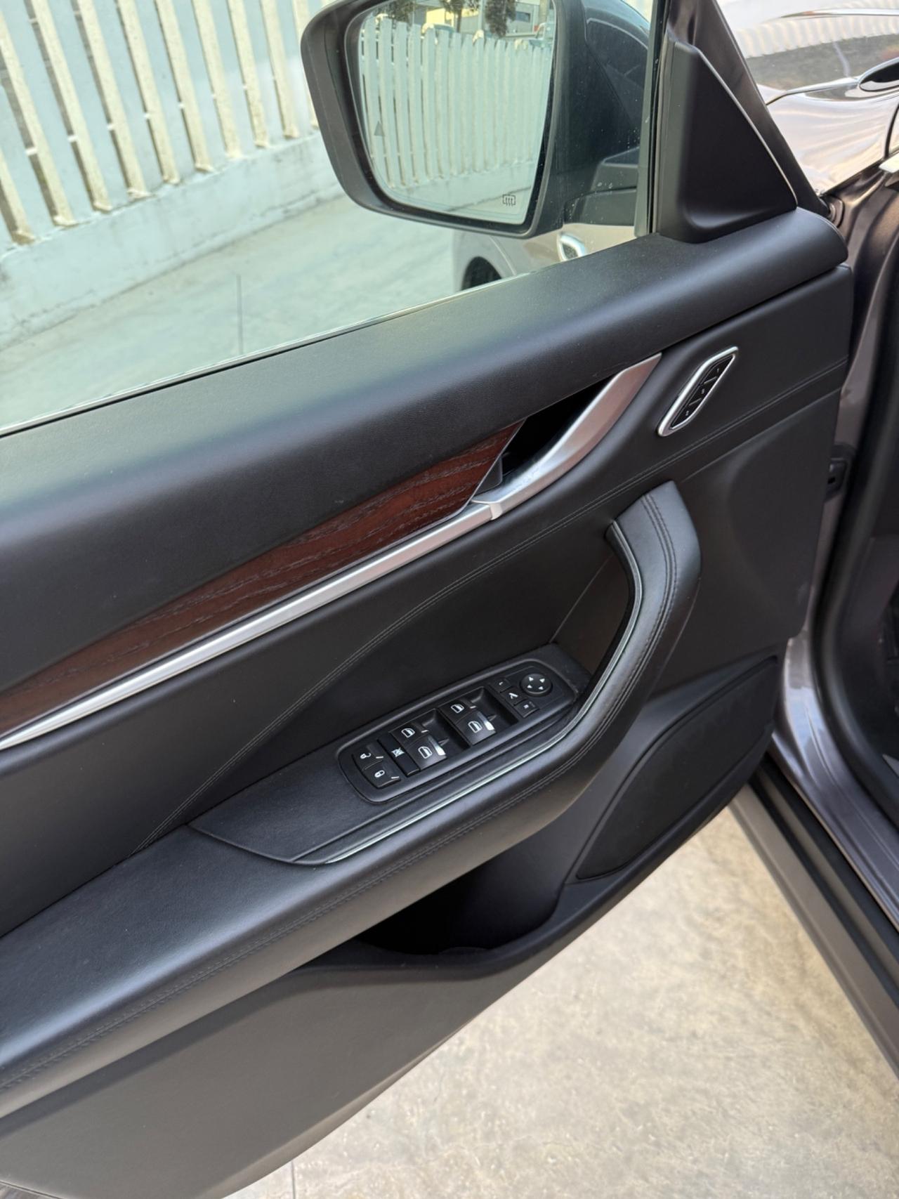 Maserati Levante V6 Diesel 275 CV AWD