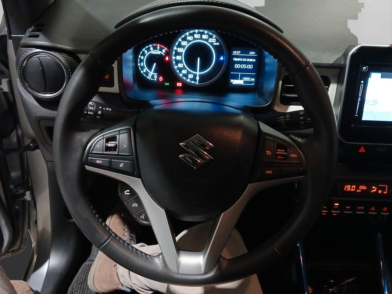 Suzuki Ignis 1.2 Hybrid Top