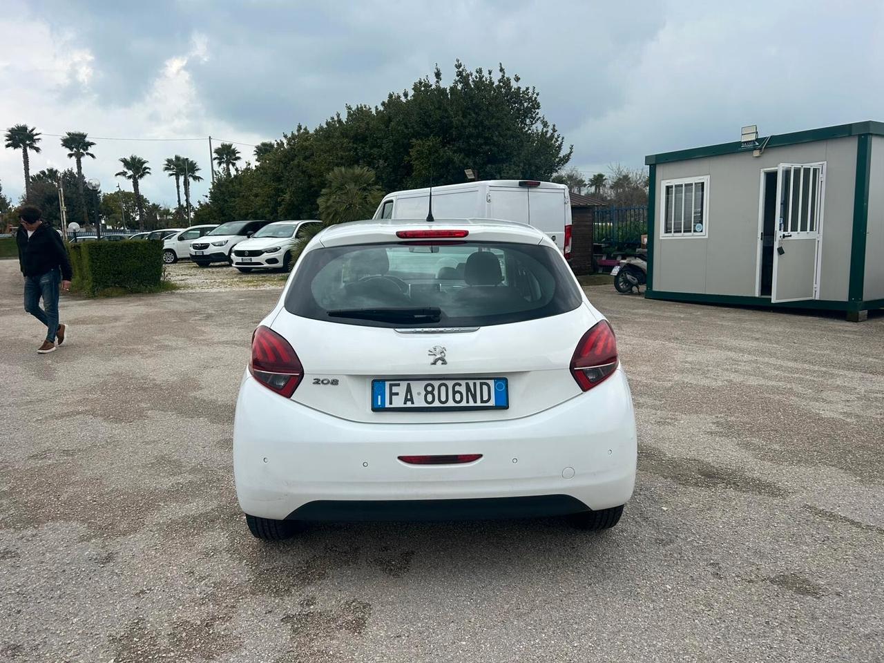 Peugeot 208 1.4 HDi 68 CV 5 porte Active 2015