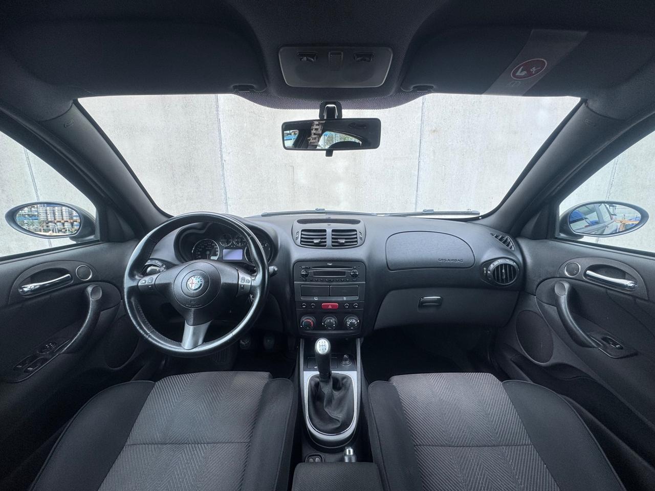 Alfa Romeo 147 1.6 16V UNIPRO OK NEOP*