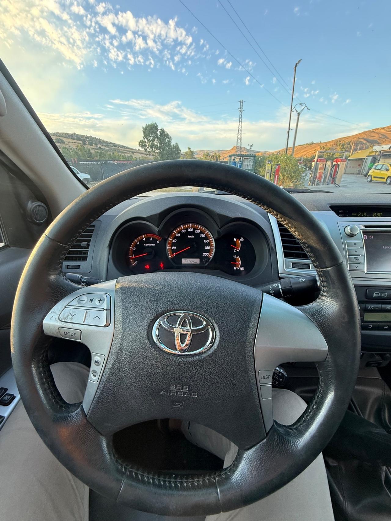 Toyota Hilux 3.0 D-4D 4WD 4p. DC Stylex