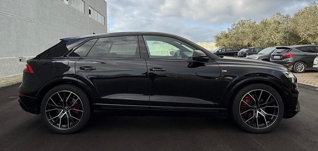Audi Q8 50 TDI 286 CV quattro tiptronic Sport