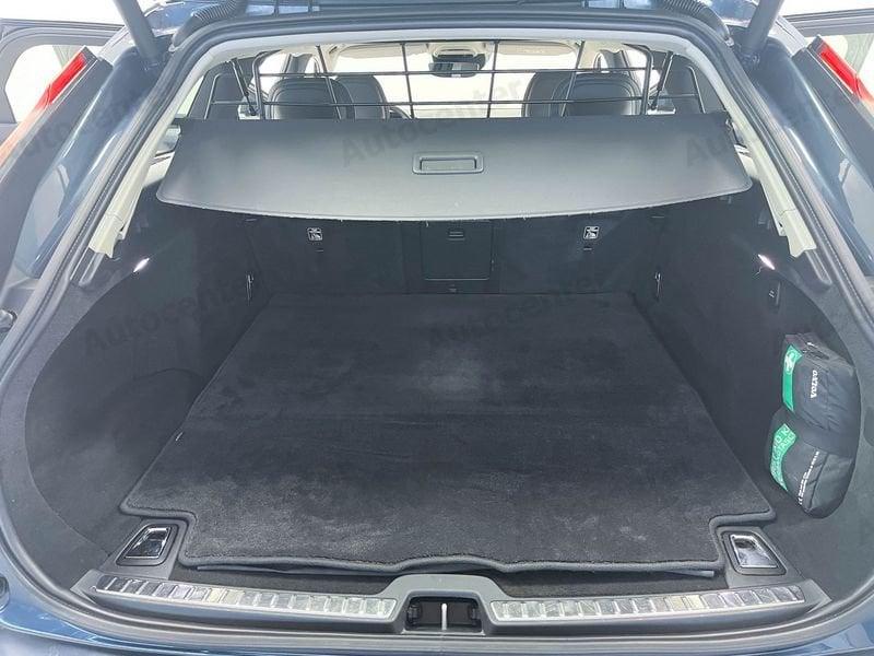 Volvo V90 Cross Country V90 Cross Country 2.0 b4 Business Pro awd auto