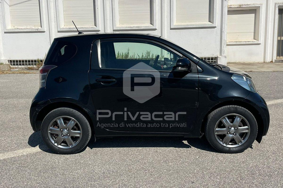 TOYOTA iQ 1.0 Sol