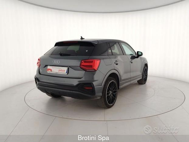 Audi Q2 35 TFSI S tronic Identity Black