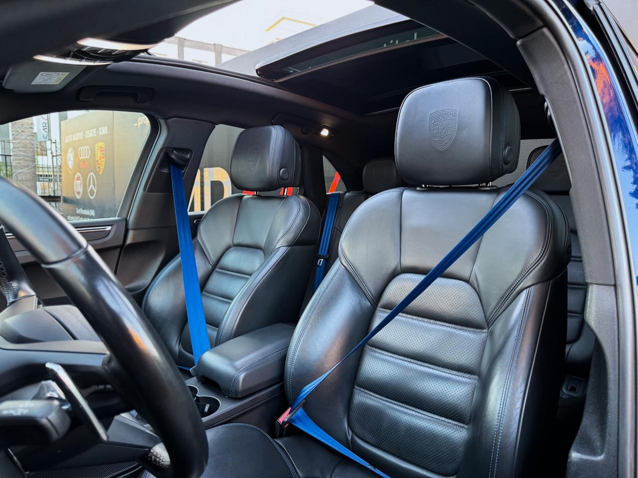 Porsche Macan 2.0 Turbo 265CV TETTO APPROVED