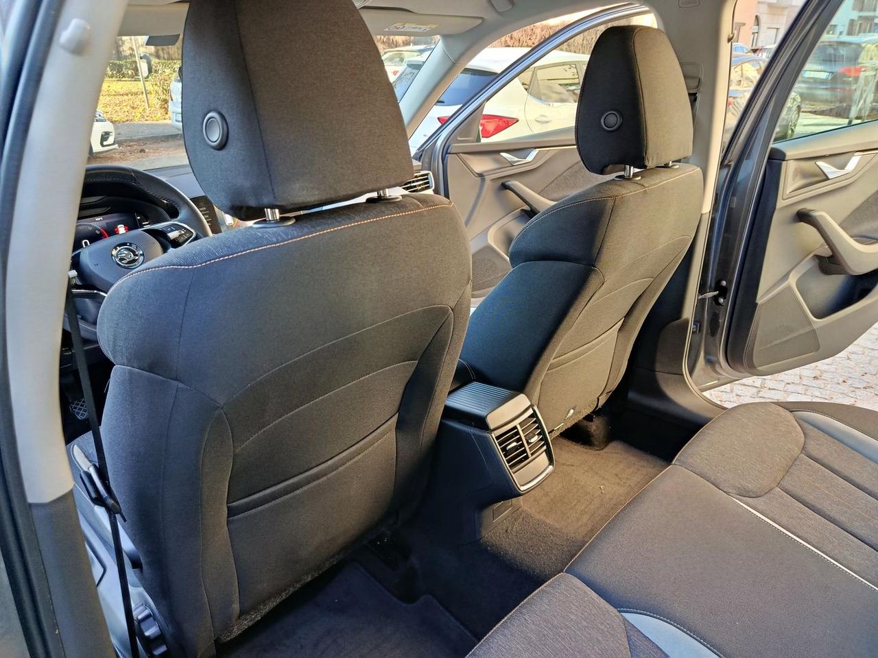 Skoda Kamiq Black Dots 1.0 TSI #8118