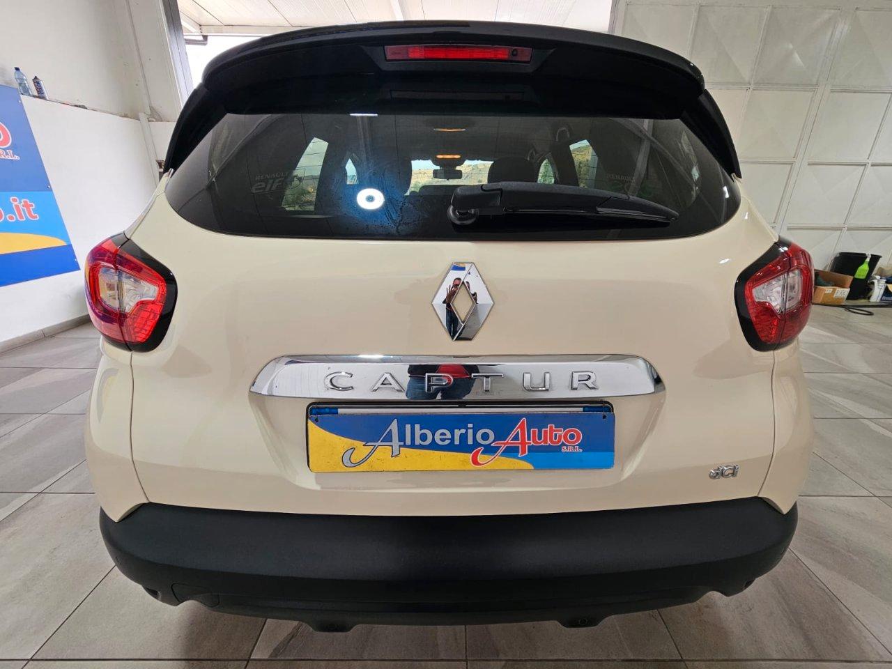 Renault Captur 1.5 dci Intens (energy r-link) 110cv
